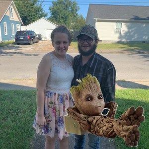 Meet your Posher, Raegan